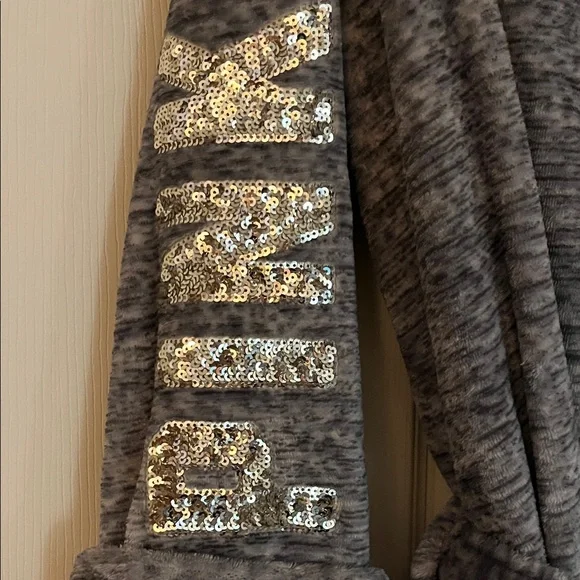 PINK Victoria's Secret Cozy Gray Plush Robe - Picture 3 of 6
